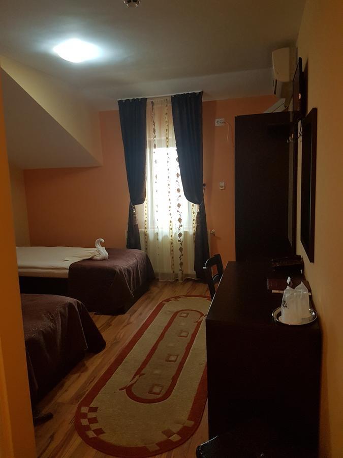 Motel Imperial Roman Esterno foto