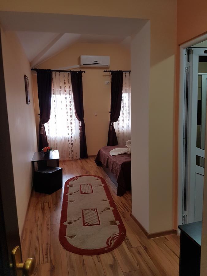 Motel Imperial Roman Esterno foto