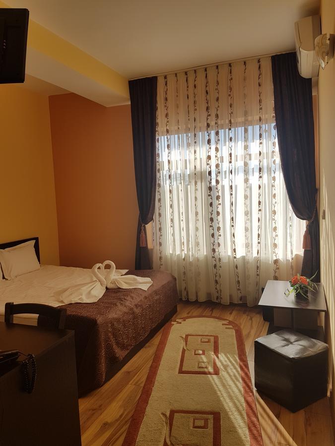 Motel Imperial Roman Esterno foto